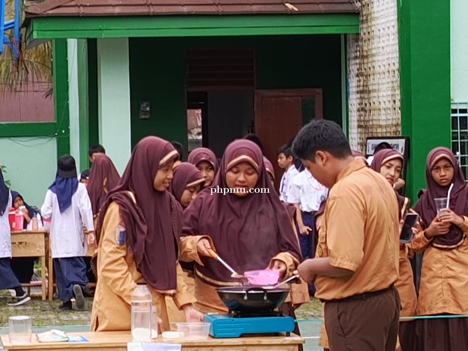 Class meeting, Kamad : Sarana Hiburan Sekaligus Ajang Silaturrahmi Siswa